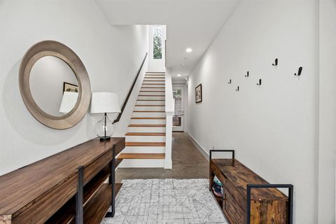 Photo of 1840 Euclid Avenue #104, Dallas, TX 75206 (MLS # 21094825) Photo of 1840 Euclid Avenue #104, Dallas, TX 75206 (MLS # 21094825)
