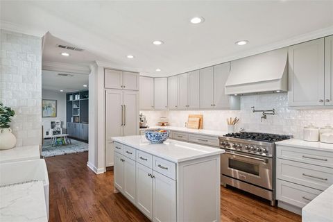 Tiny photo for 10250 Timber Trail Drive, Dallas, TX 75229 (MLS # 21197646)