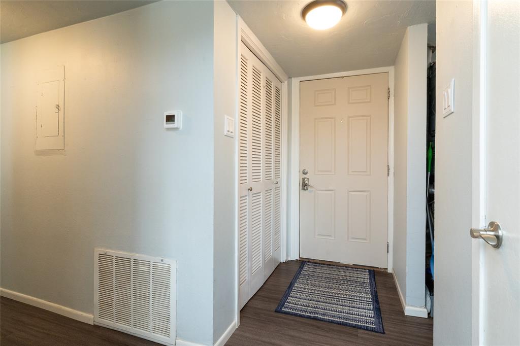 108 Harbor Drive 204