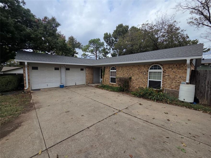 Amazing opportunity in a highly desirable neighborhood just 5 minutes from AT&T Stadium! This well-kept home is a rare find in this area at this price point. Whether you’re an investor looking for a great rehab opportunity or a family wanting to move into a sought-after location, this property offers incredible potential.

Conveniently located 1 minute from Highway 30 and close to both the elementary and high school. Features include a new roof, new gutters, updated windows, a strong AC unit, and much more. The layout provides a solid foundation for customization or move-in planning.

Homes like this do not come up often in this neighborhood — especially with this pricing and condition. Being sold as-is and priced to move quickly. Don’t miss out on this rare chance to secure a great property in an unbeatable location!