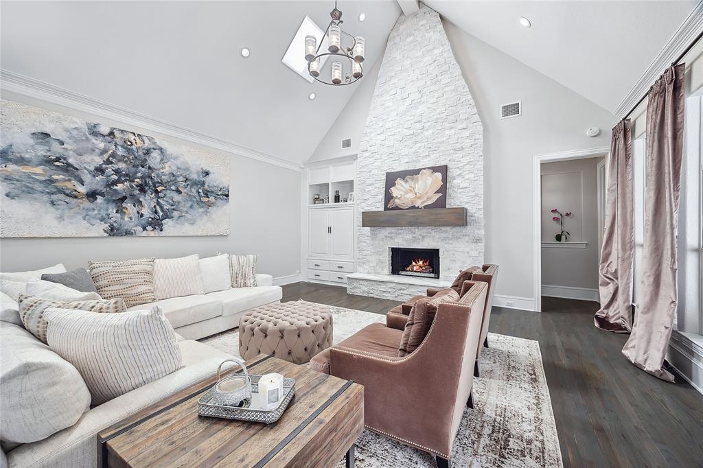 2309 Briar Court