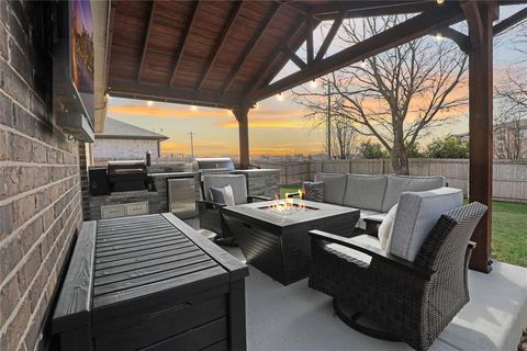 Property photo of 813 Williams Way, Van Alstyne, TX 75495