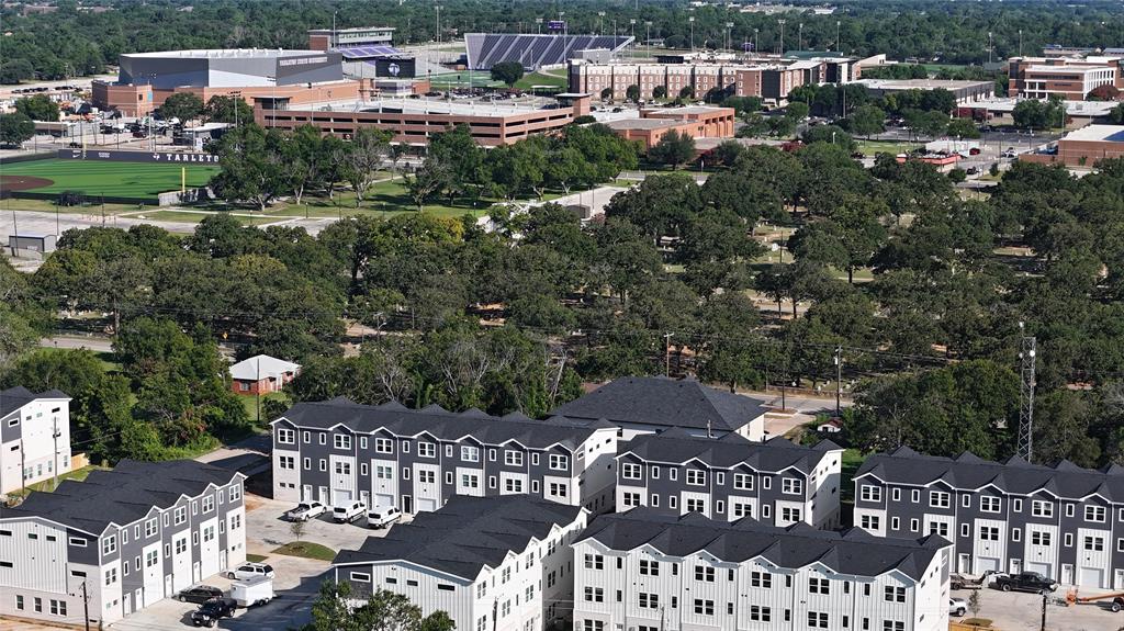 South Side - Residential Lease