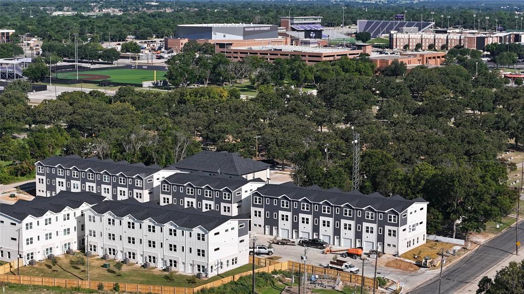 South Side - Residential Lease