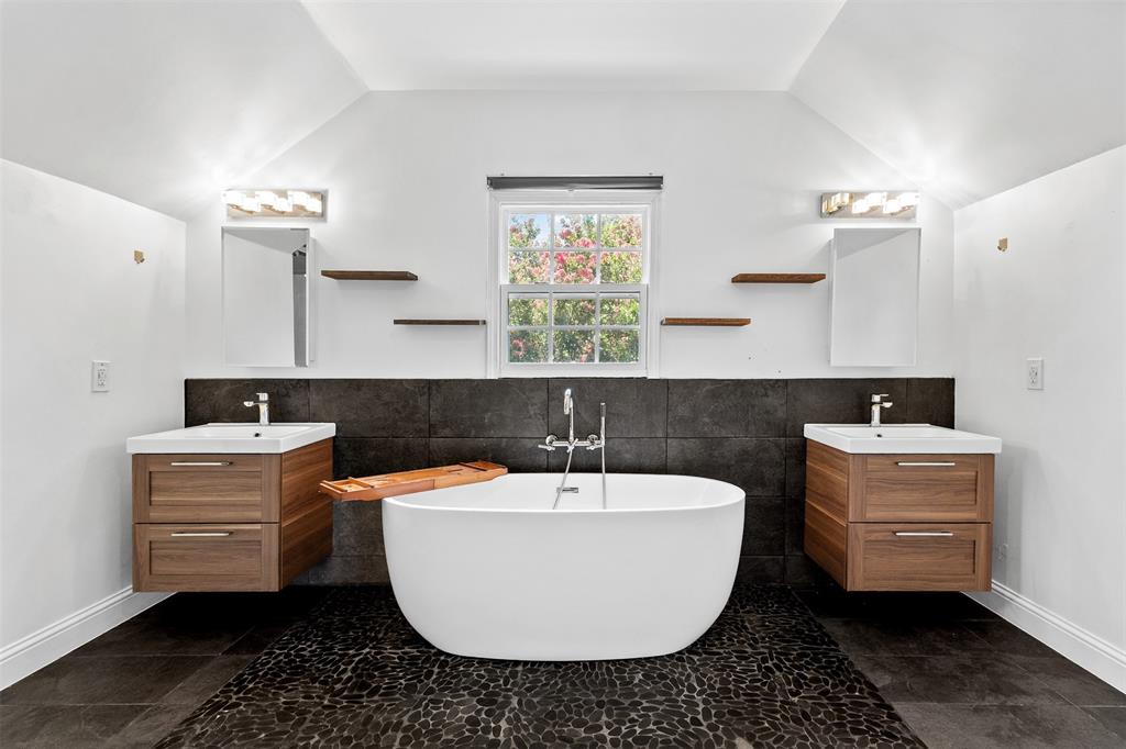 Cedar Crest - Residential