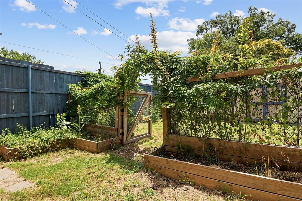 Cedar Crest - Residential