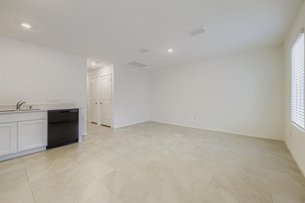 Risinger Court Condos - Residential