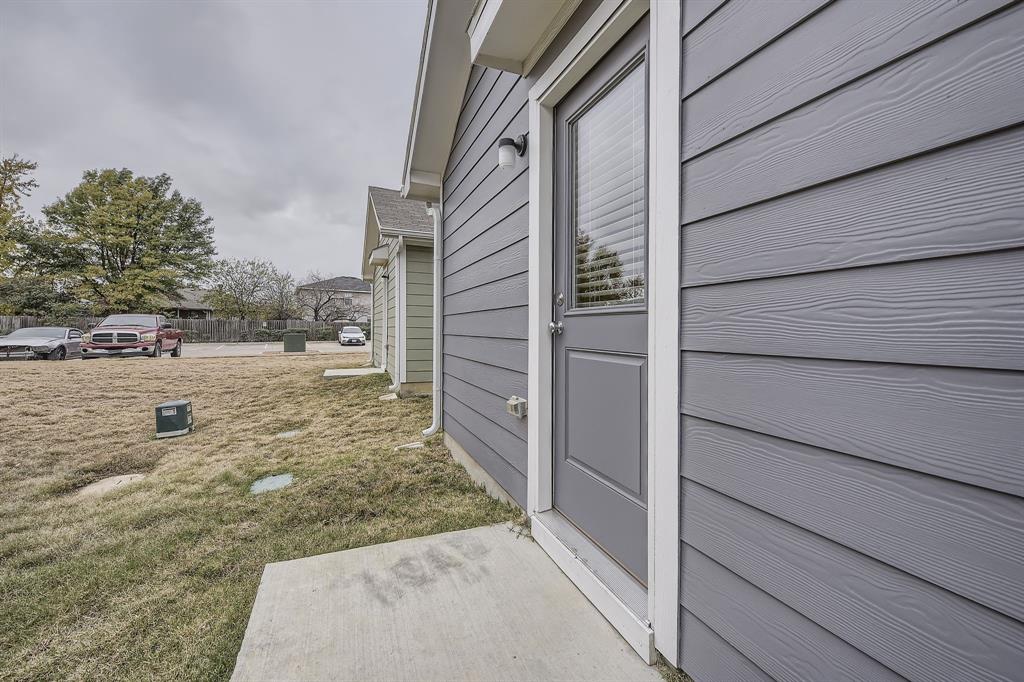 Risinger Court Condos - Residential