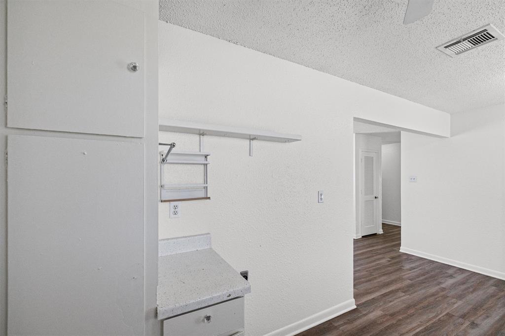 HAYES - Residential