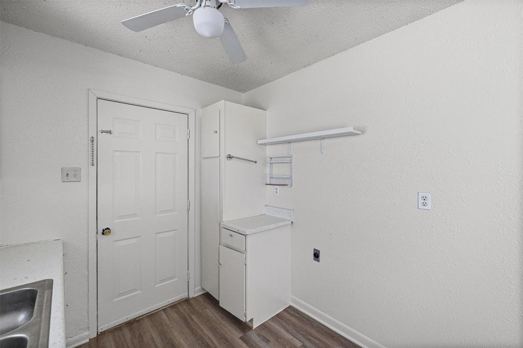 HAYES - Residential