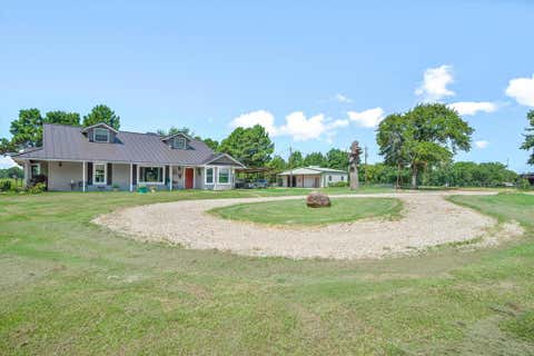 Photo of 132 Private Road 7105, Edgewood, TX 75117 (MLS # 21288155)