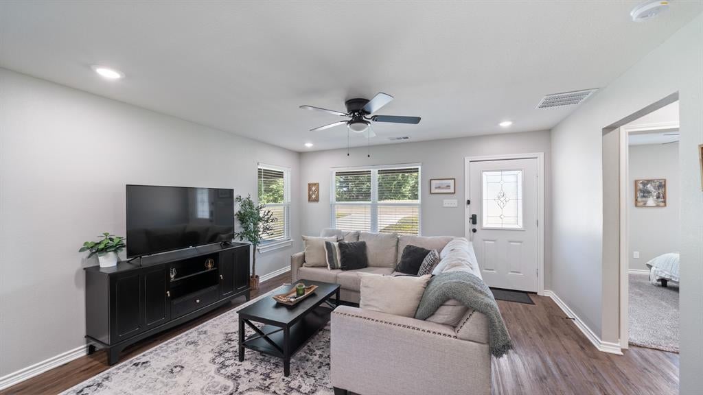 128 Crestwood Drive