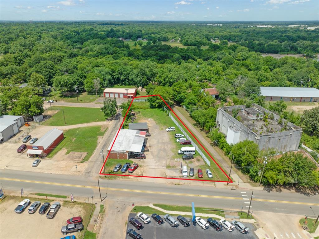 1121 N Main Street