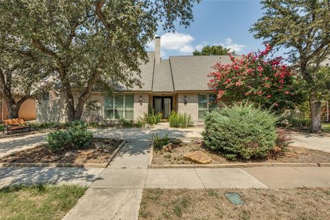 Photo of 4517 Southgate Drive, Plano, TX 75024 (MLS # 21165428)