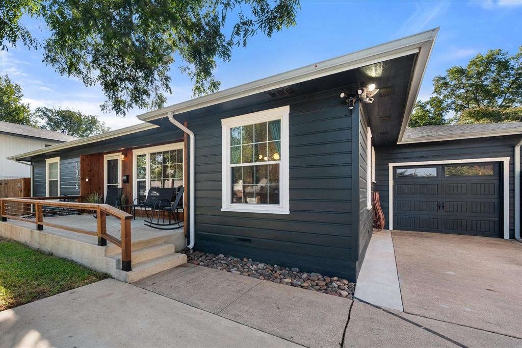 1316 Killian Drive
