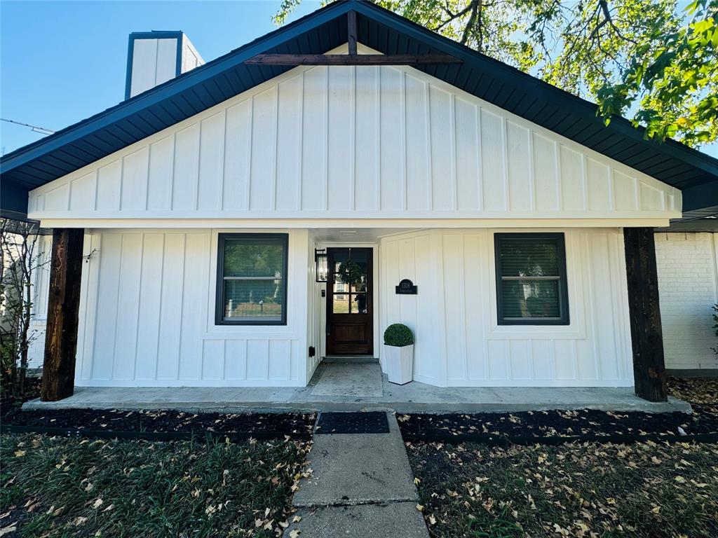 1308 Timbercreek Court