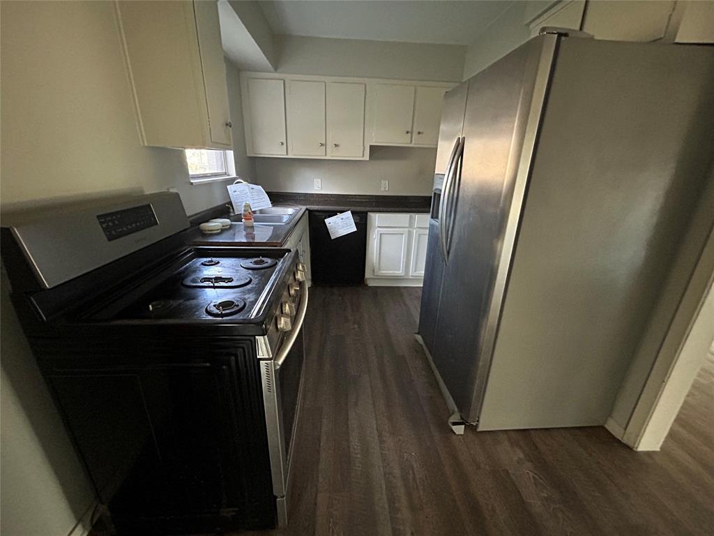 3301 Cloverleaf Drive