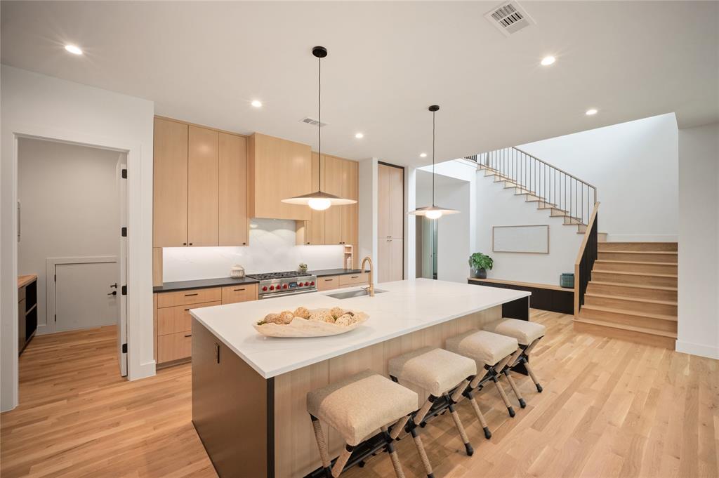 GASTONWOOD - Residential