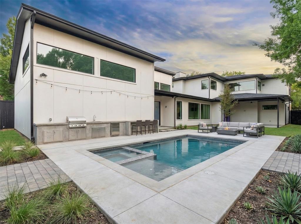 GASTONWOOD - Residential