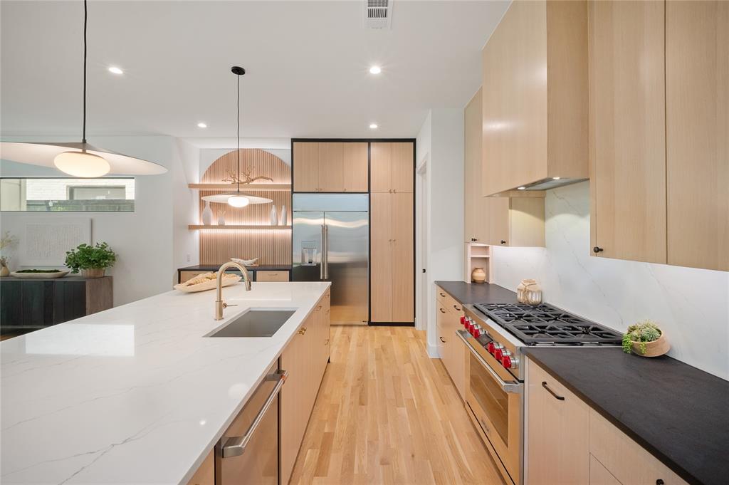 GASTONWOOD - Residential