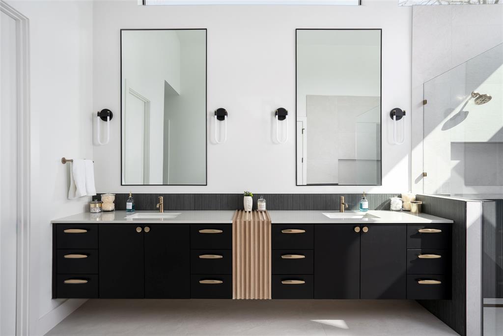 GASTONWOOD - Residential