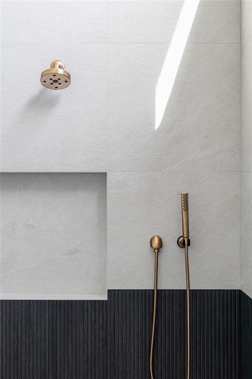 GASTONWOOD - Residential