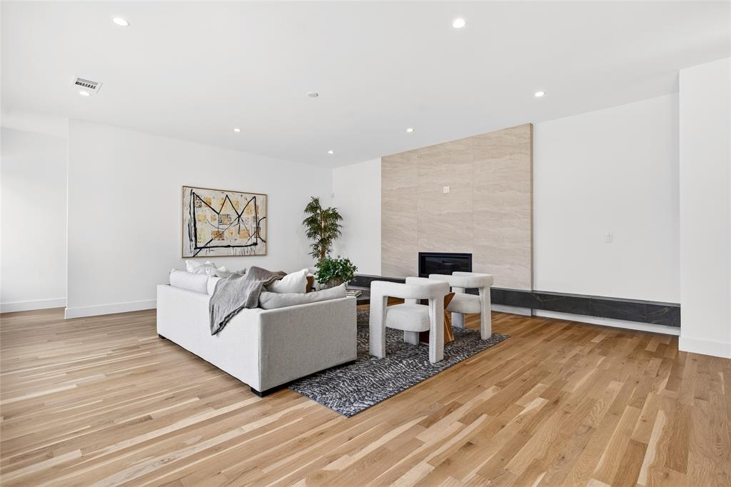 GASTONWOOD - Residential