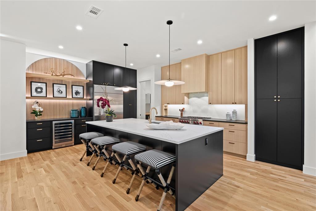 GASTONWOOD - Residential