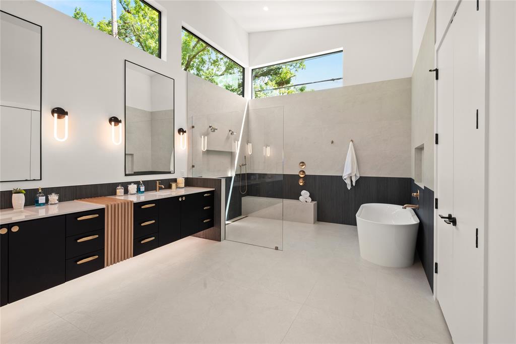 GASTONWOOD - Residential