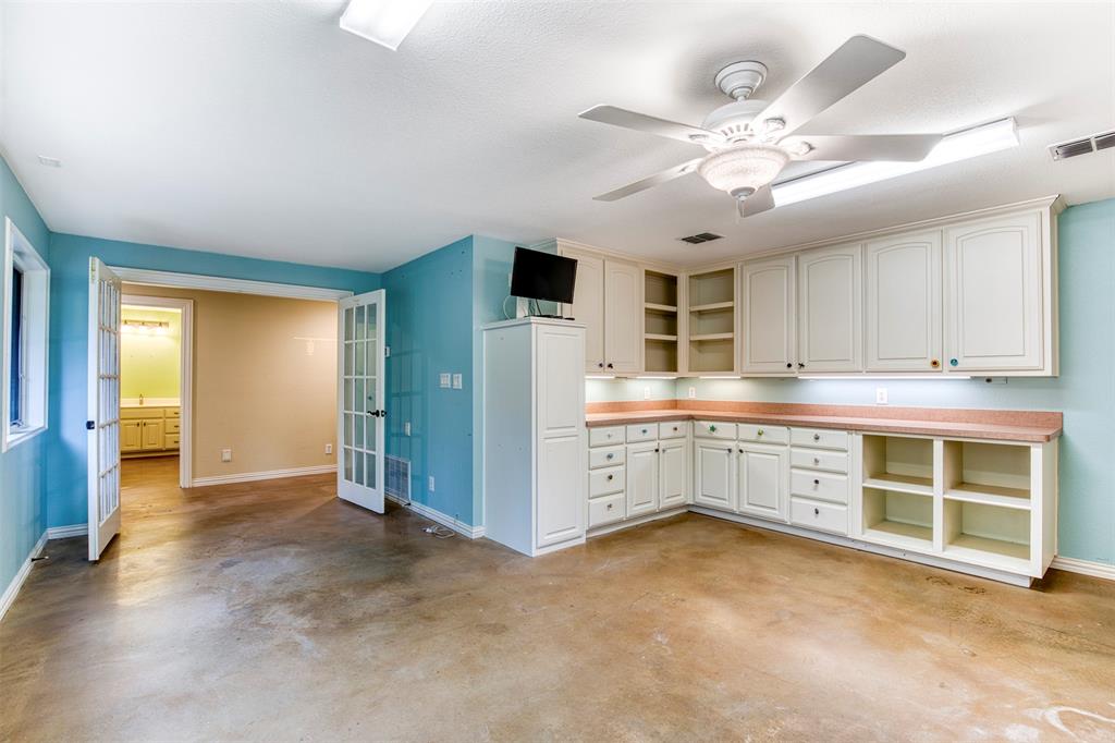 Emerald Sound At Lake Lewisvil - Residential