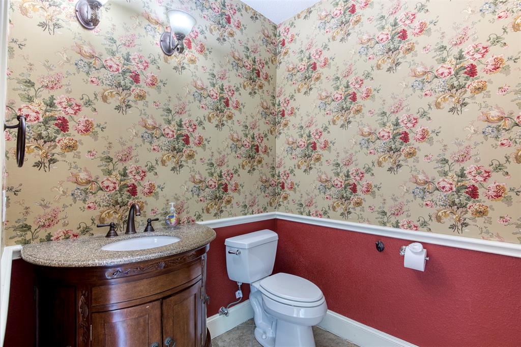 Emerald Sound At Lake Lewisvil - Residential