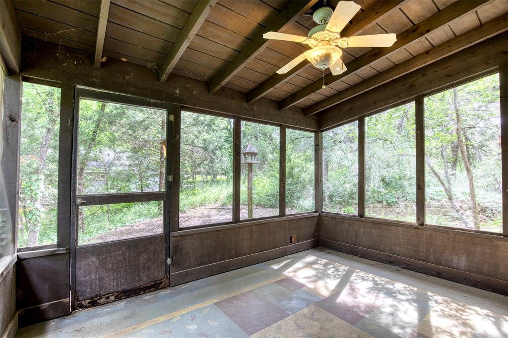 Emerald Sound At Lake Lewisvil - Residential