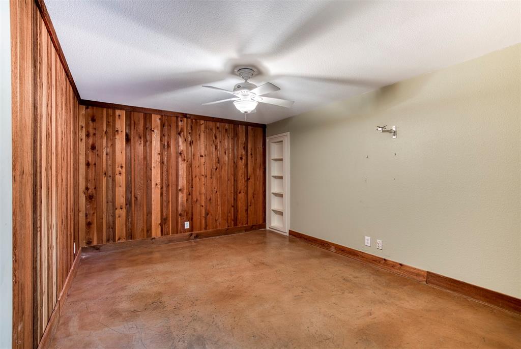 Emerald Sound At Lake Lewisvil - Residential