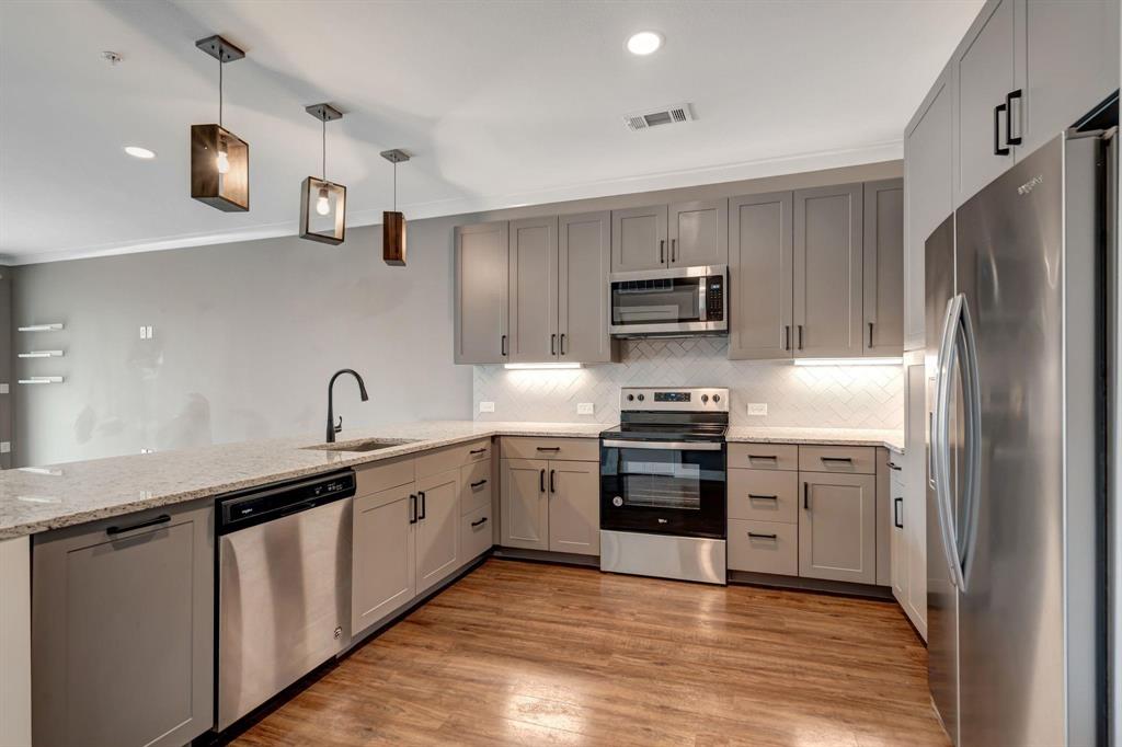 Sojurn At The Realm Condominiu - Residential Lease