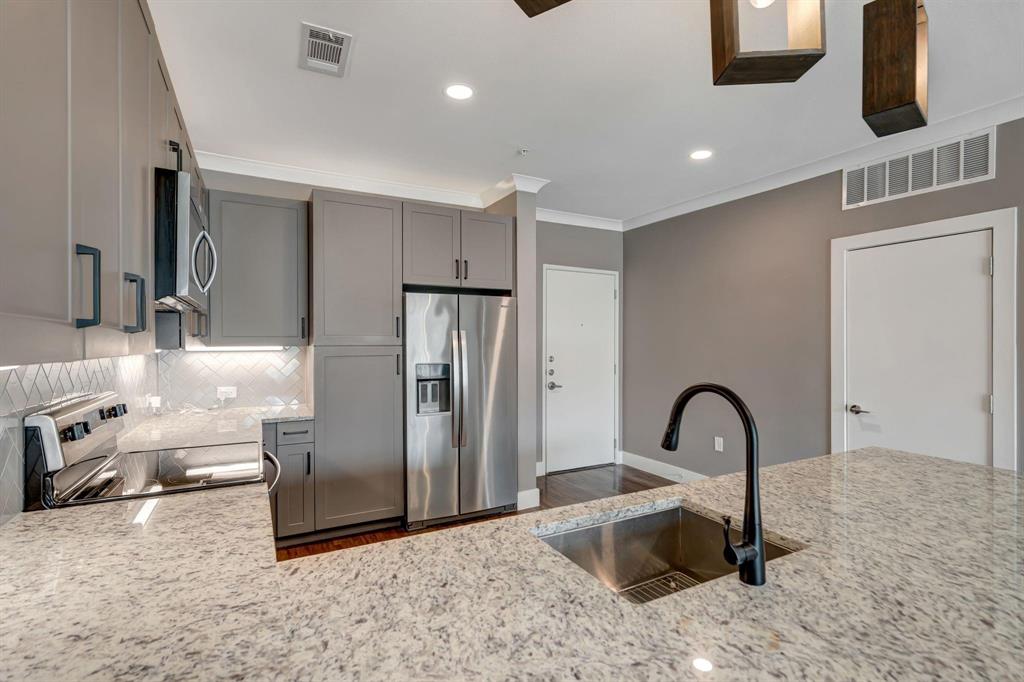 Sojurn At The Realm Condominiu - Residential Lease