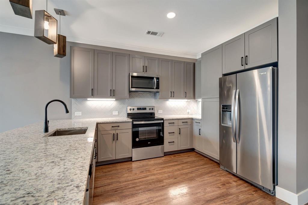 Sojurn At The Realm Condominiu - Residential Lease