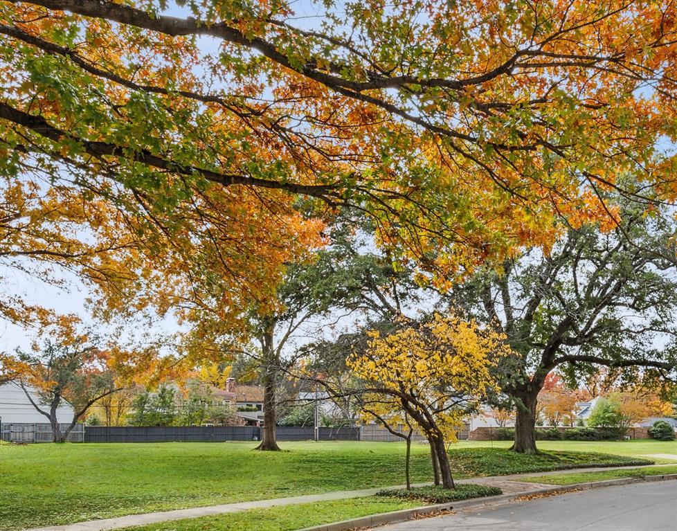 Highland Park West 08 - Land