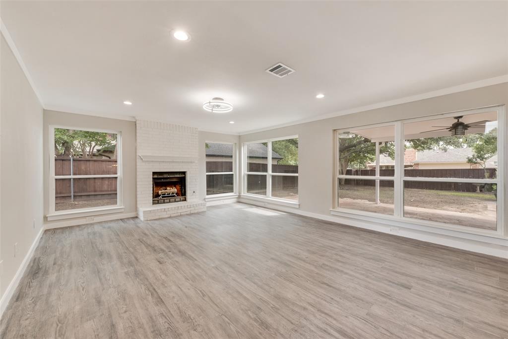 3824 Parkmont Drive