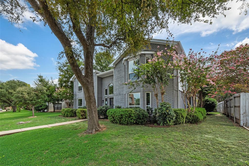 3824 Parkmont Drive