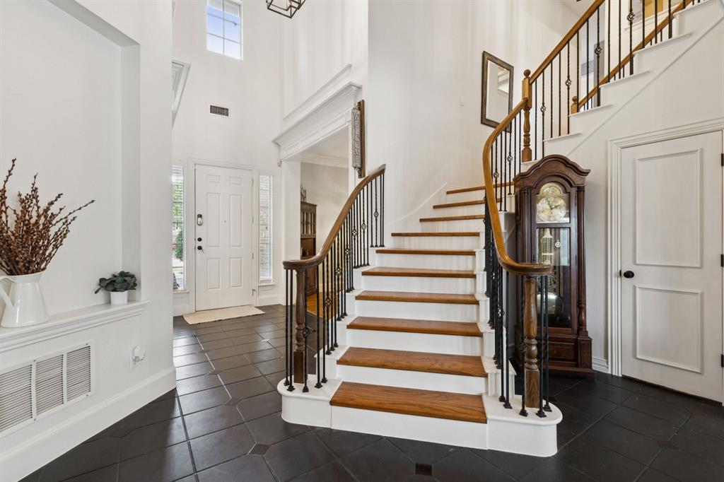 2808 Hastings Way