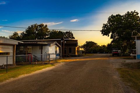 4705 Fox Hollow Road 30 Graham TX 76450