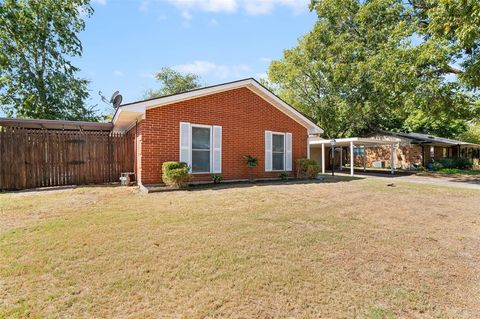 A home in Sanger