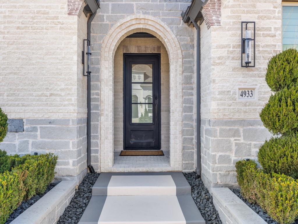 4933 Sir Casey Court