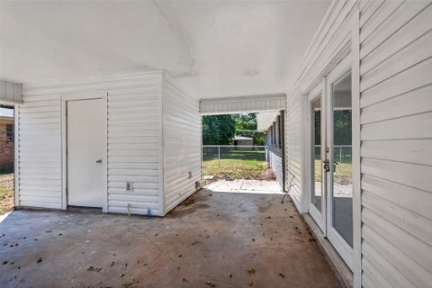 Tiny photo for 3922 Parkway Drive, Bossier City, LA 71112 (MLS # 21394664)