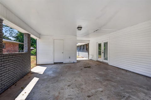 Tiny photo for 3922 Parkway Drive, Bossier City, LA 71112 (MLS # 21394664)