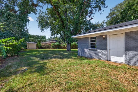 Tiny photo for 3922 Parkway Drive, Bossier City, LA 71112 (MLS # 21394664)