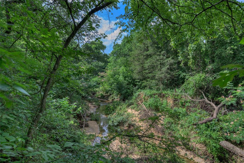 CROSS TIMBER ESTATES - Land