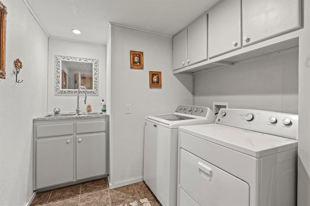 John Izard Surv Abs 383 - Residential