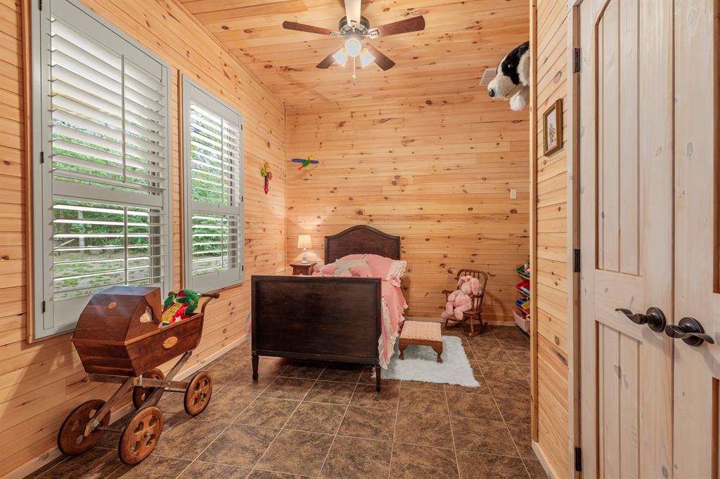 John Izard Surv Abs 383 - Residential