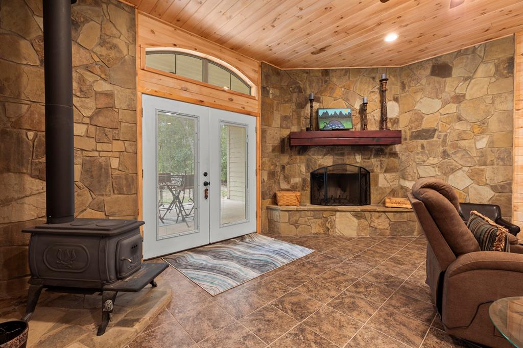 John Izard Surv Abs 383 - Residential